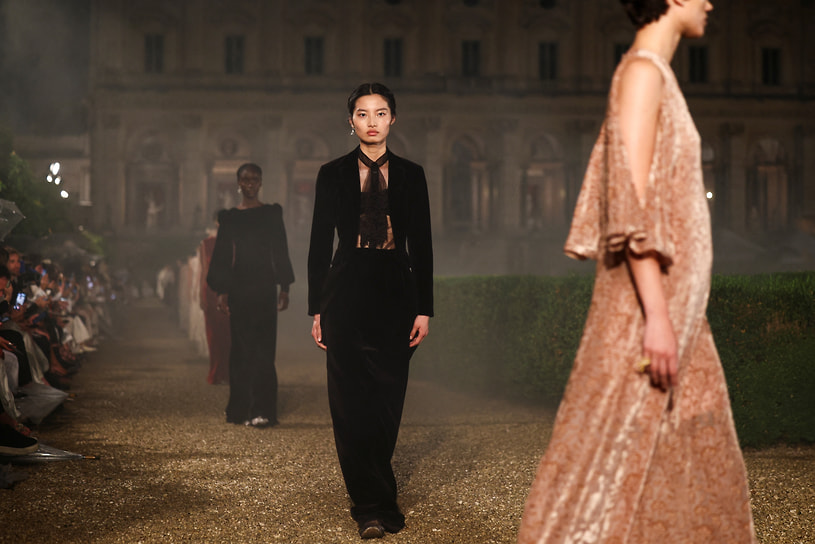 Показ коллекции Cruise 2026 от Dior