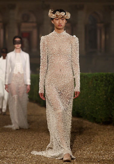 Показ коллекции Cruise 2026 от Dior
