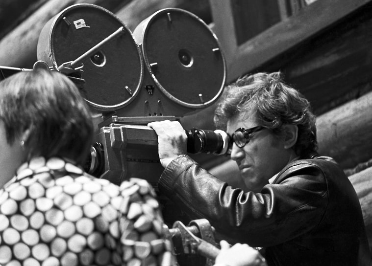На съемках фильма «Сказ про то, как царь Петр арапа женил», 1975 год