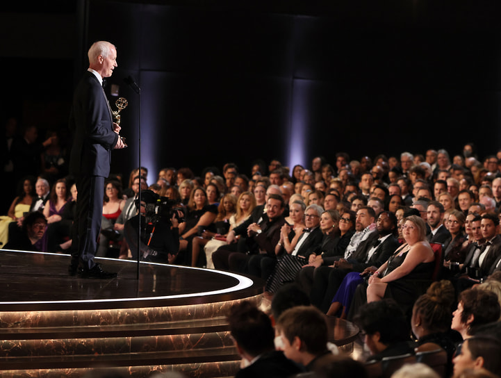 Режиссер Дэн Гилрой получил «Эмми» за сценарий к сериалу «Андор»