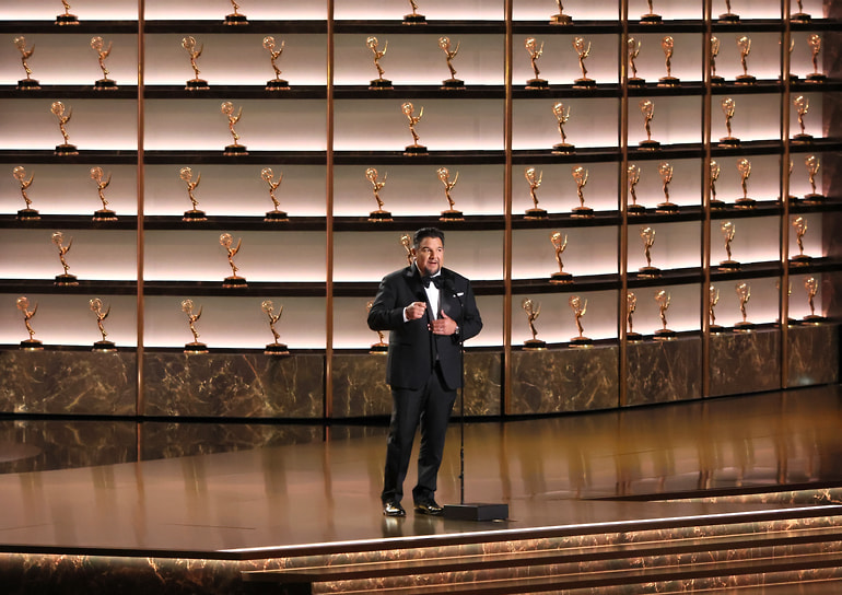 Продюсер Крис Абрего