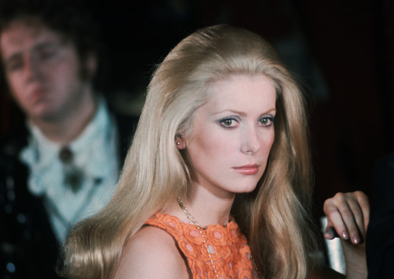 В 1967 года актриса снялась в картине «Манон 70», основанной на романе «История кавалера де Грие и Манон Леско» (1731). Картина была в том числе примечательна тем, что музыку к ней написал Серж Генсбур, а костюмы сшил Ив Сен-Лоран