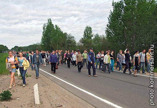 Еще в конце 2009 года власть позаботилась о социально активных гражданах вроде пикалевских и «несогласных». Правительство внесло в Госдуму законопроект, предусматривающий внушительный денежный штраф и даже лишение свободы для тех, кто захочет заблокировать транспортные магистрали