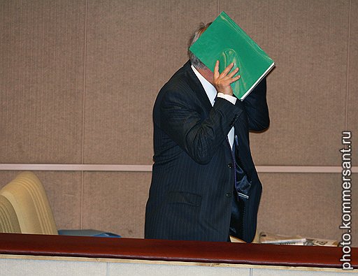 Председатель Центробанка РФ Сергей Игнатьев во время заседания Госдумы. 2009 год