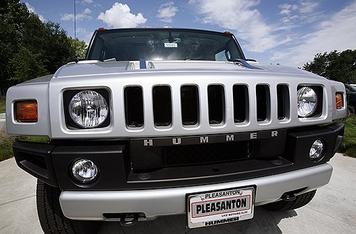 H2 Hummer — не совсем правильный выбор для желающих прокатиться на свежеукраденной машине до ближайшего собеса