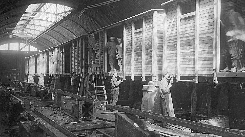 Постройка железных дорог и подвижного состава стала локомотивом развития экономики Российской Империи 
