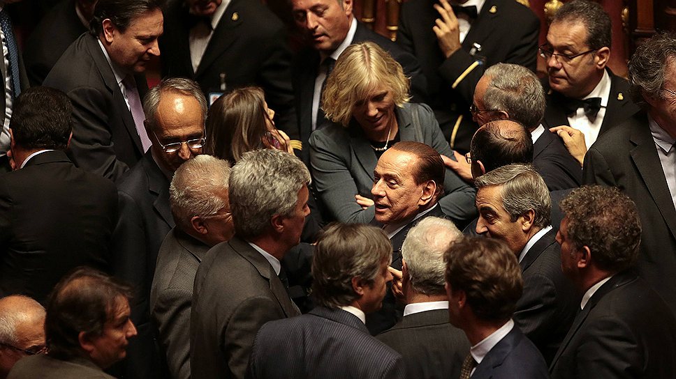 Сильвио Берлускони слишком долго был в центре итальянской политики