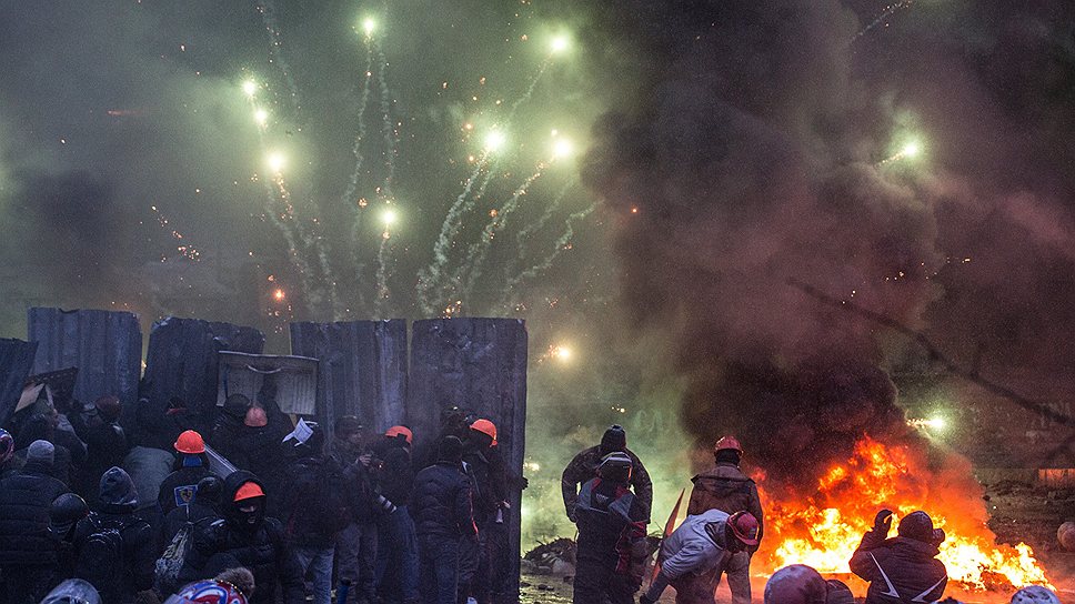 Вышедший из-под контроля протест привел к массовым беспорядкам в Киеве