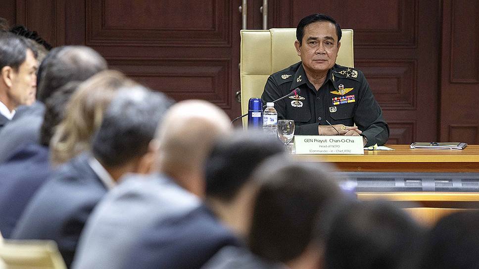 Новый премьер-министр Таиланда генерал Прают Чан-Оча оставил гражданским мало шансов оказаться у власти 
