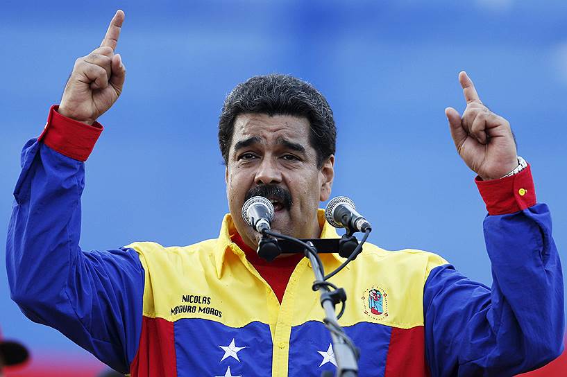 Президент Венесуэлы пытается удержаться у власти изо всех сил
