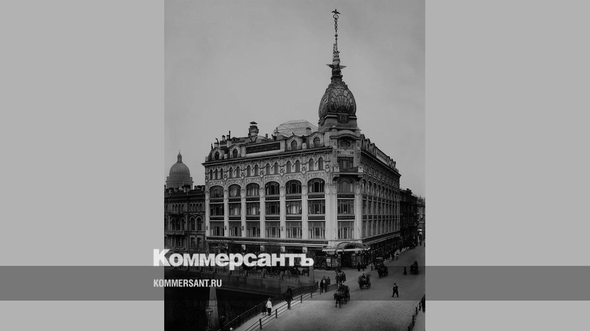 У Красного моста – Коммерсантъ Санкт-Петербург