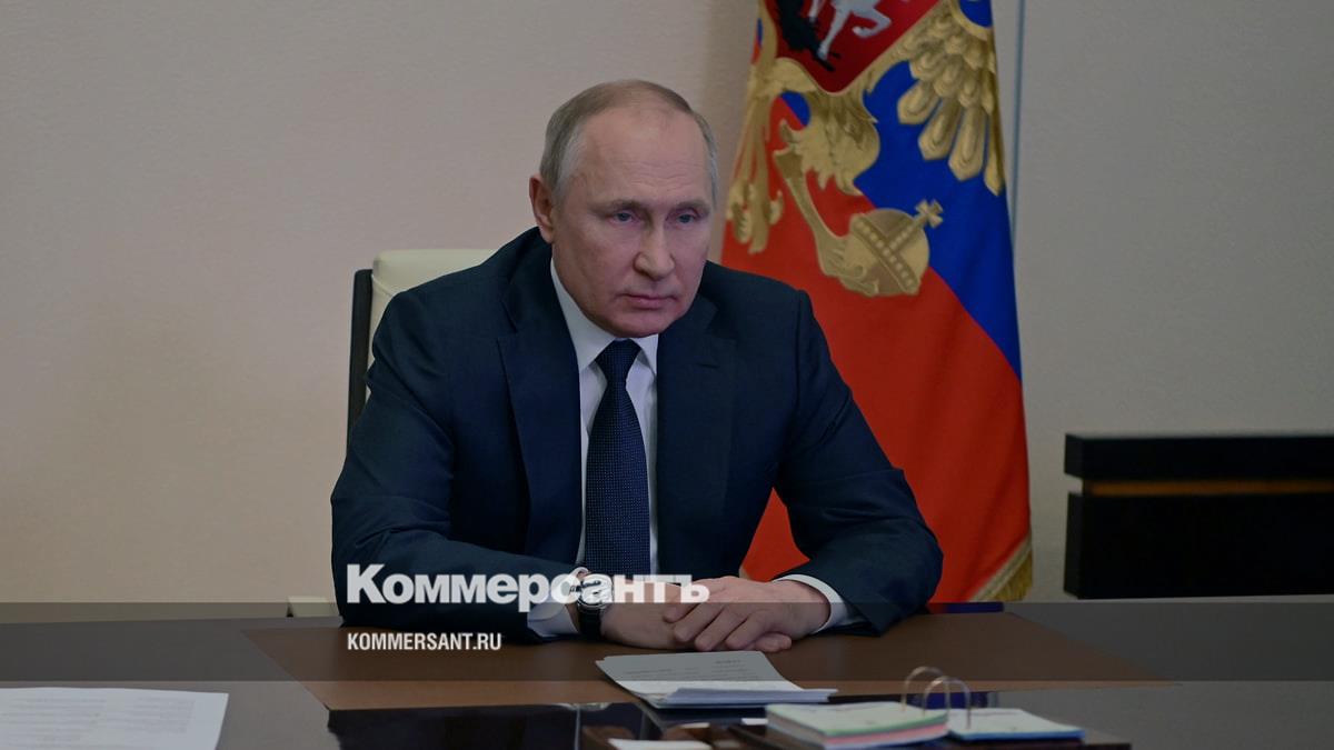 Путин установил допвыплаты семьям военнослужащих, погибших на Украине –  Коммерсантъ