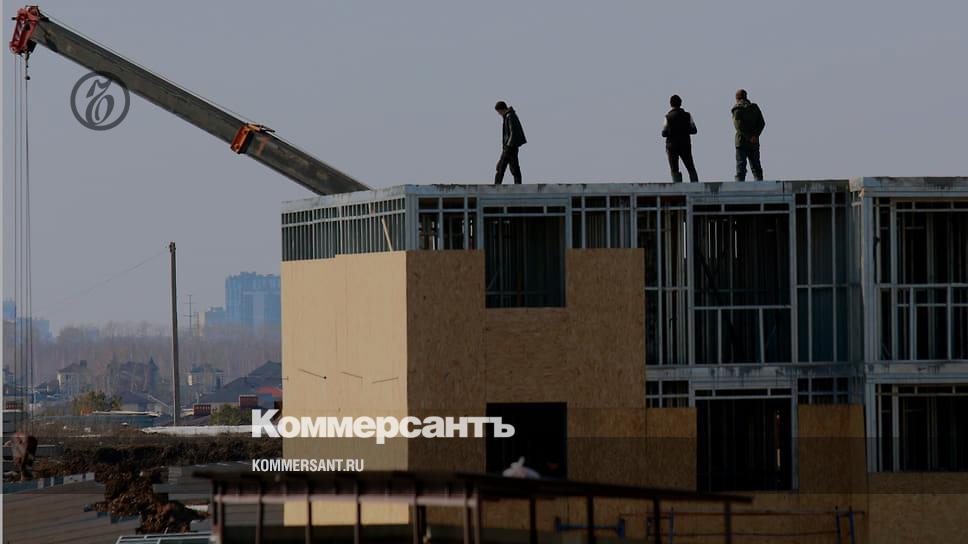 Толпой на стройке Секс видео. Подборка толпой на стройке Порно бесплатно.