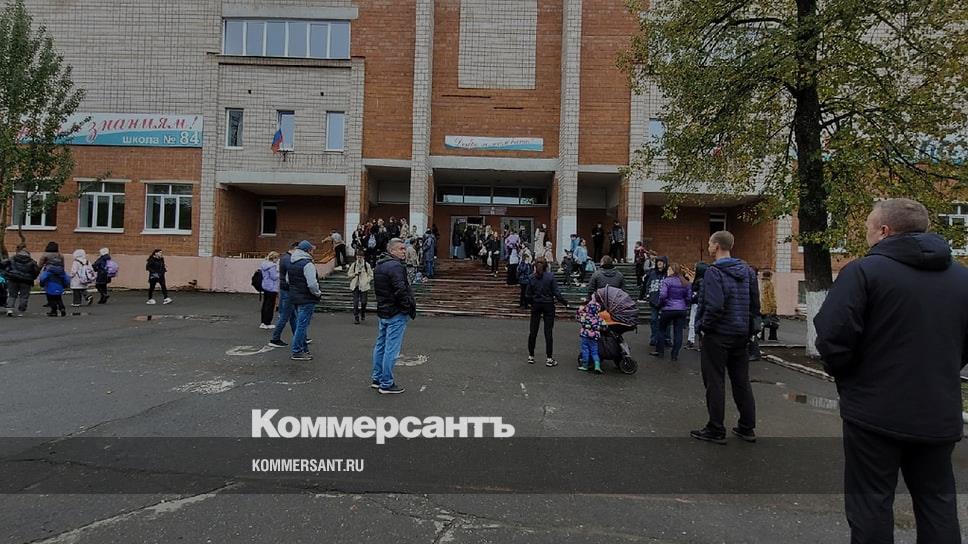 Ижевск 88 фото СК: во время стрельбы в ижевской школе погибли 13 человек, в том числе семь дете