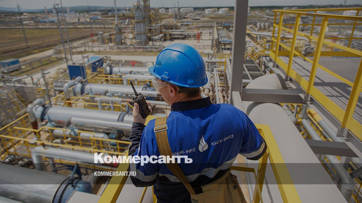 Снпз атаковали. Атака Ильского НПЗ. Нефтеперерабатывающий завод. Атака на Ильский НПЗ. Ильский НПЗ пожар.