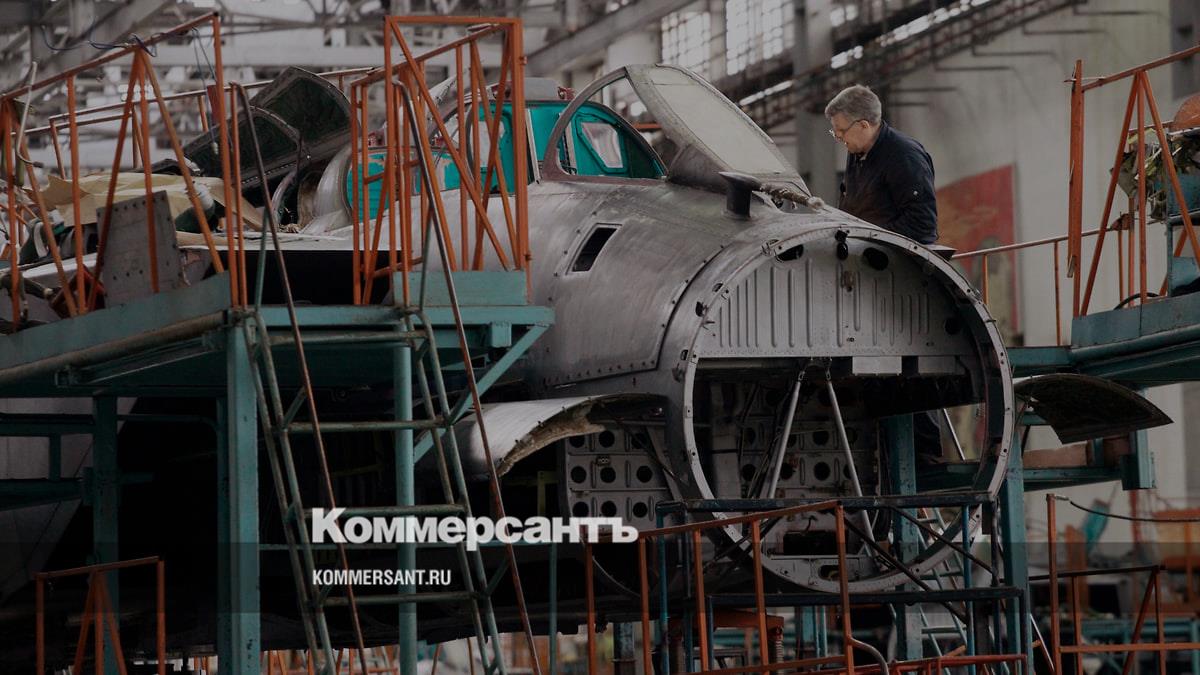 Завод сокол фото Авиазавод "Сокол" передал Минобороны РФ партию модернизированных МиГ-31 - Коммер