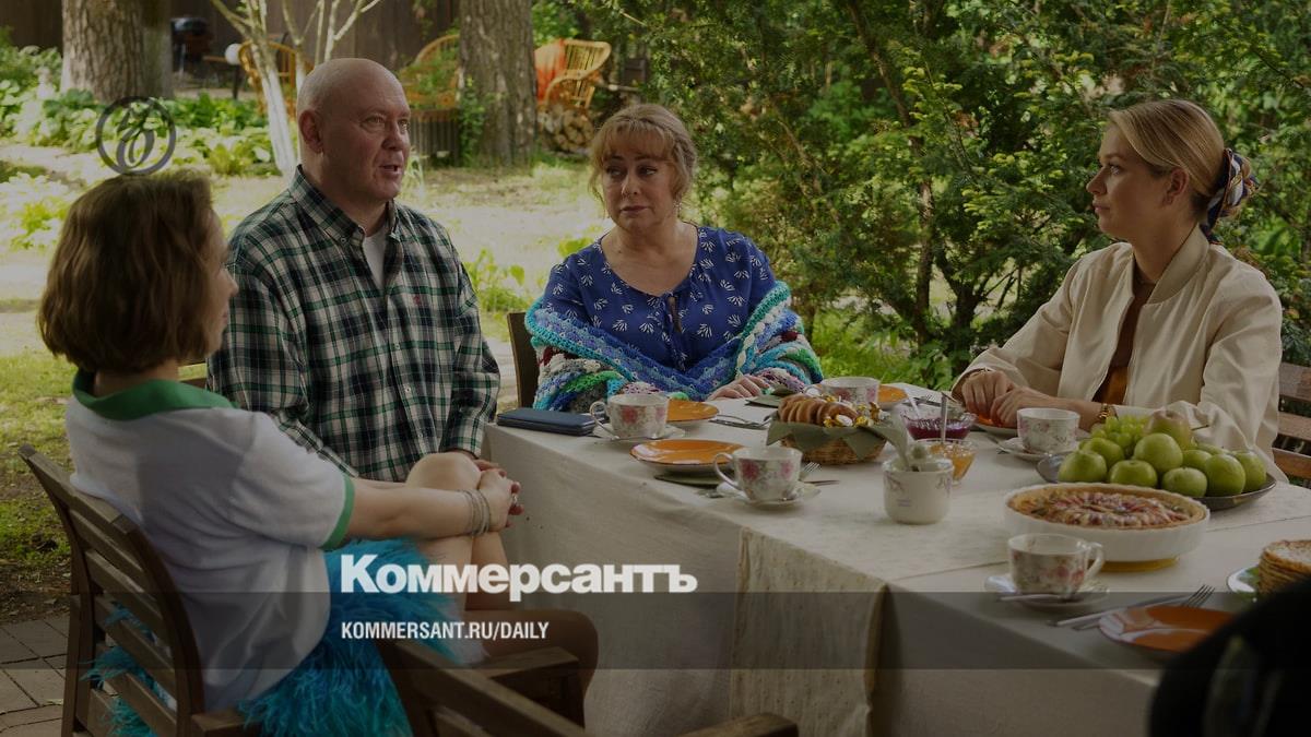 «Праздники» Бориса Дергачева как очередная заявка на народную комедию