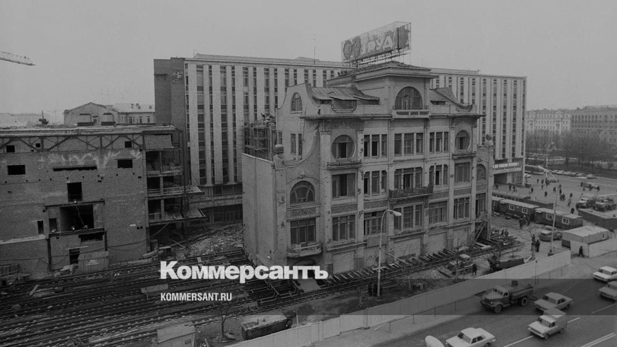 Как в Москве передвигали дома. Фотопроект