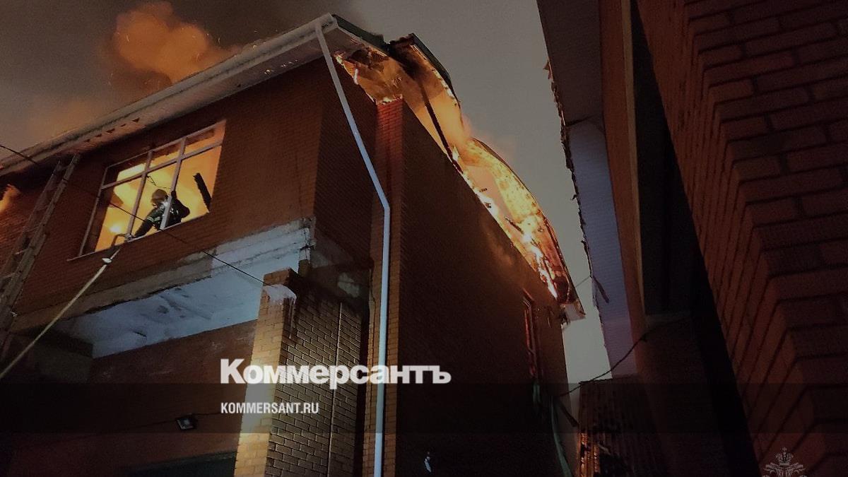 Пожар в доме с автосервисом произошел в Ижевске ночью – Коммерсантъ Ижевск