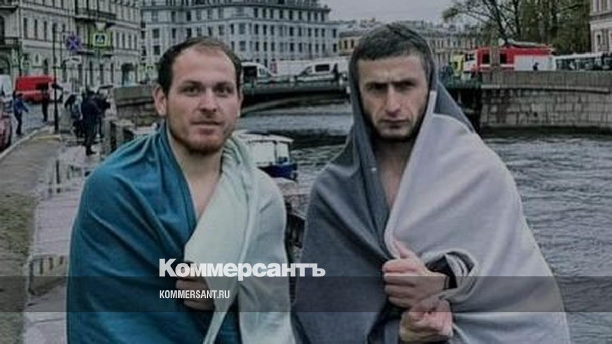 Меликов: мужчин, спасавших людей из автобуса в Мойке, представят к наградам  – Коммерсантъ