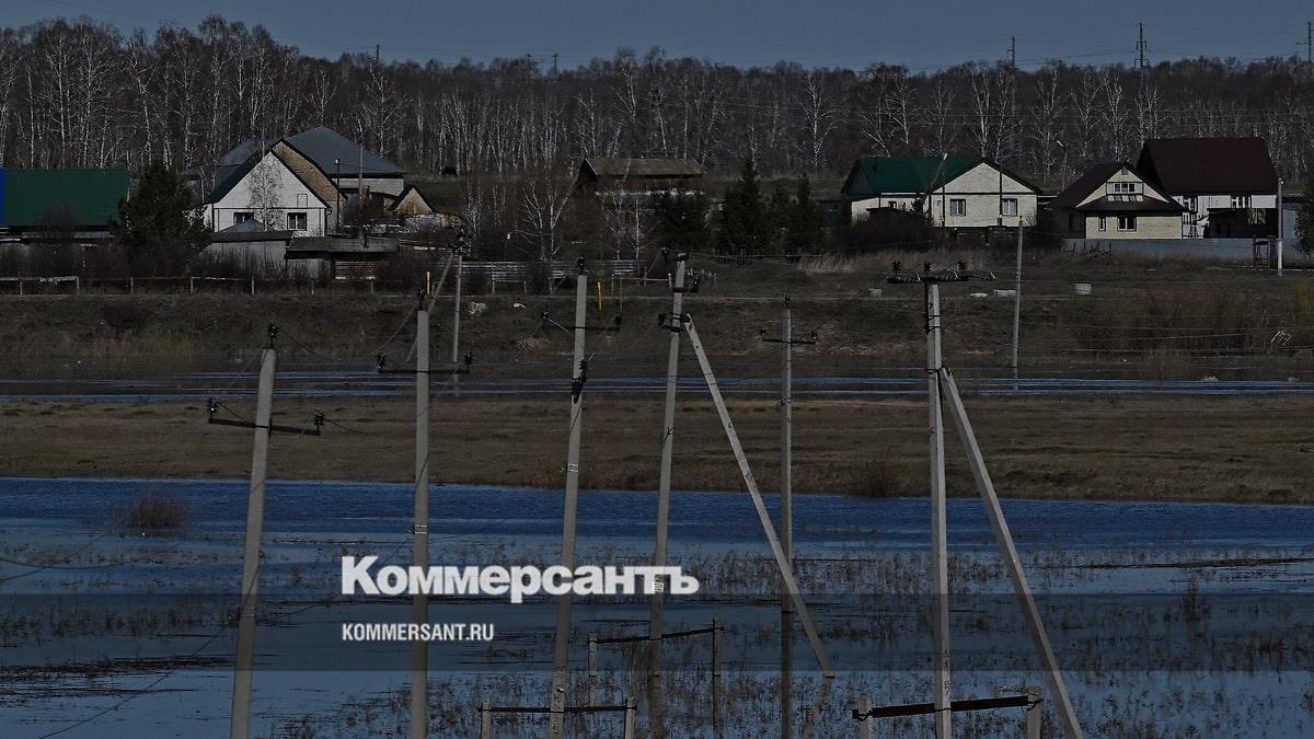 В Тюменской области уровень воды в Ишиме снизился за сутки на 3-6 см –  Коммерсантъ Екатеринбург