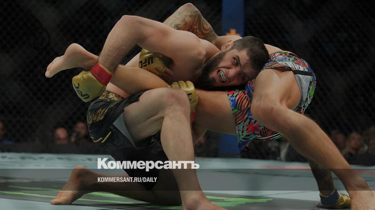 В первом бою в ранге лучшего бойца UFC Ислам Махачев победил Дастина Пуарье