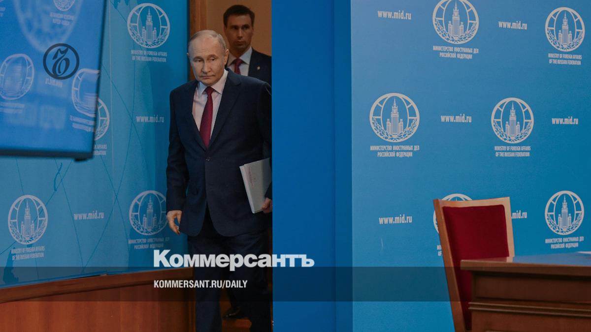 Репортаж Андрея Колесникова о том, как Владимир Путин встретился с  дипломатическим корпусом