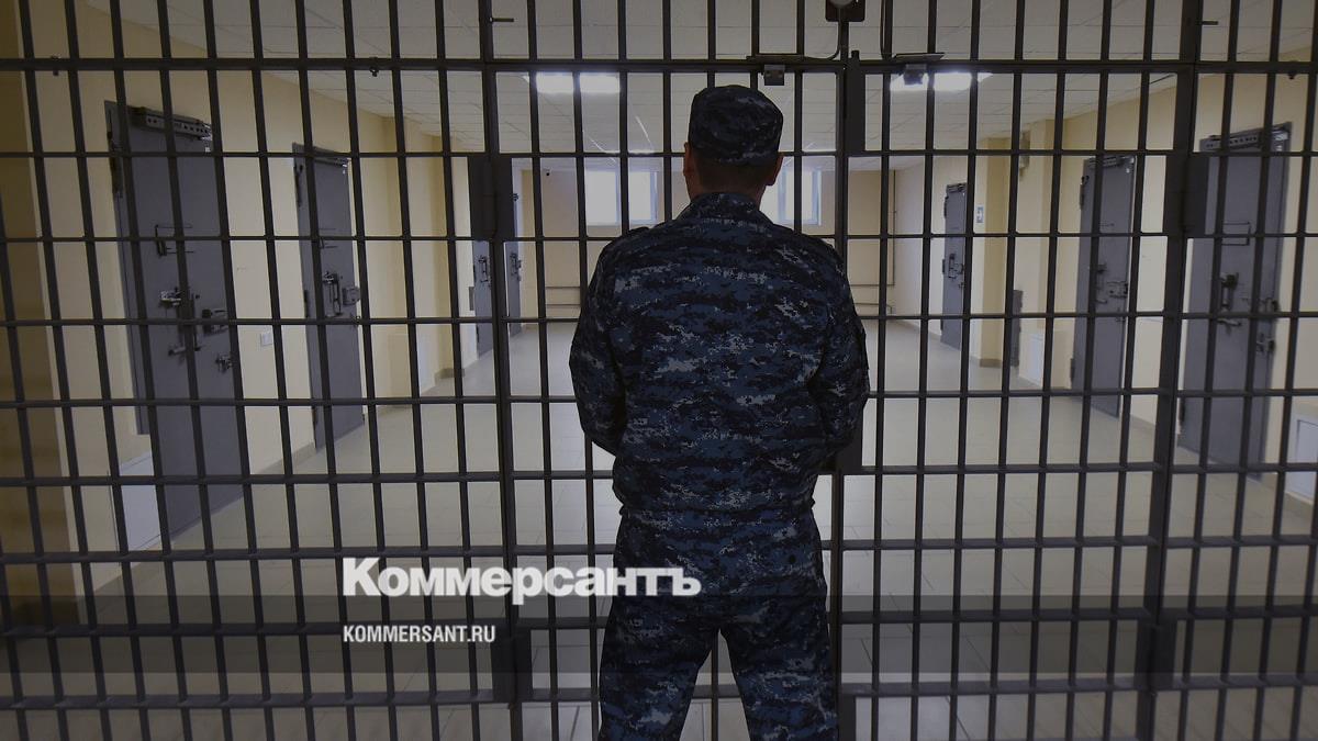 Петербуржец получил 15 лет за поджог военкомата и распространение  наркотиков – Коммерсантъ