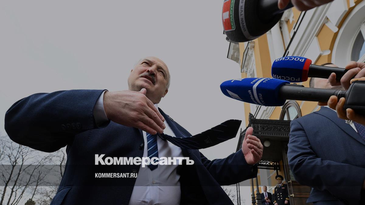 Лукашенко попросил россиян покупать землю в «неперспективных» селах  Белоруссии – Коммерсантъ