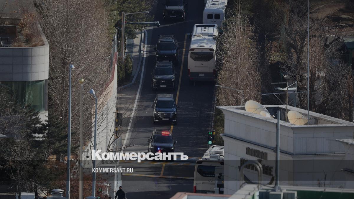 В Южной Корее впервые в истории страны арестован действующий президент