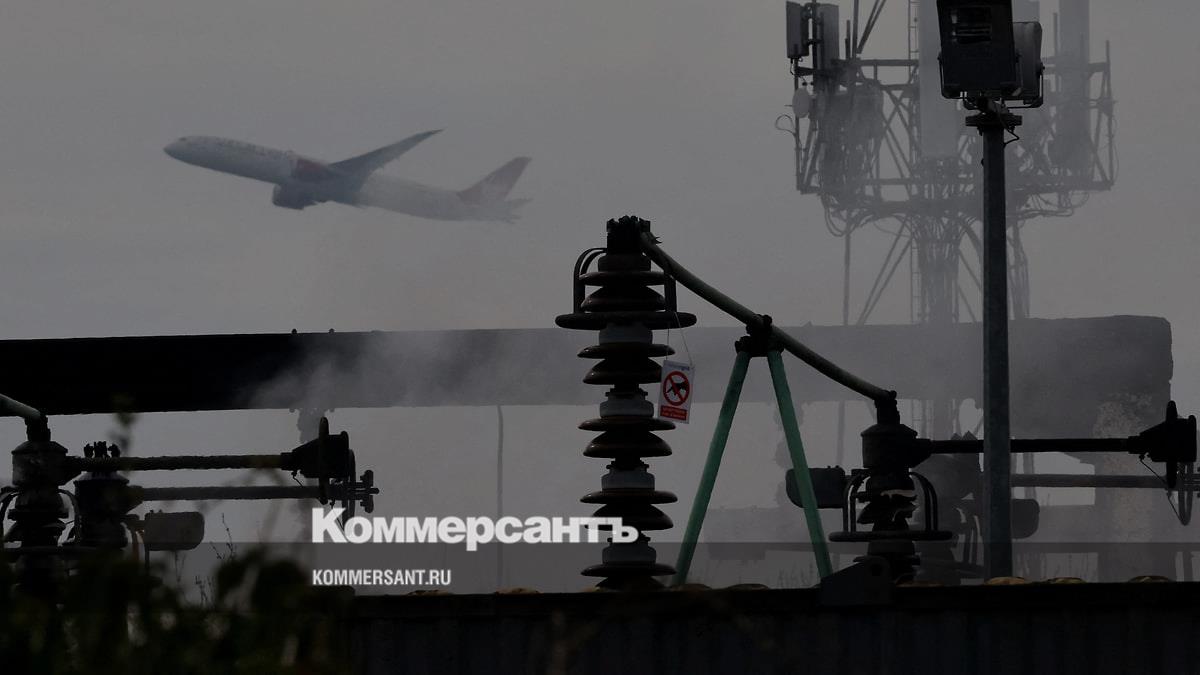 Хитроу вернулся к работе после пожара на электроподстанции