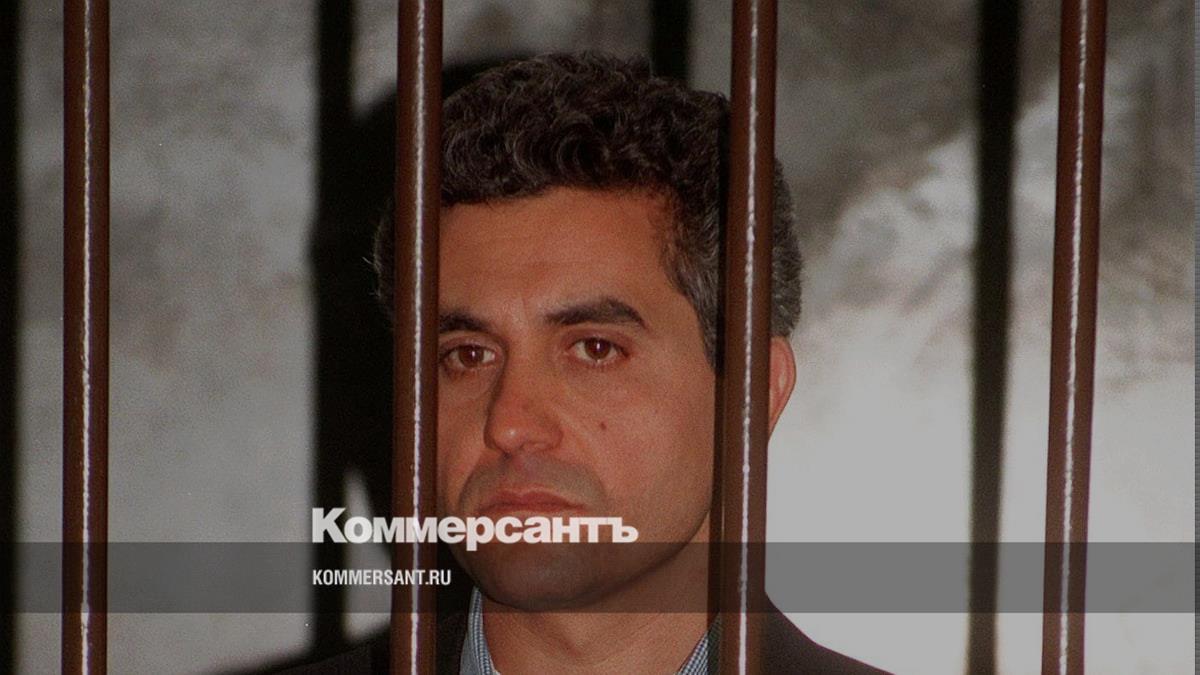 Убийца Гуччи пытался застрелить сына и себя