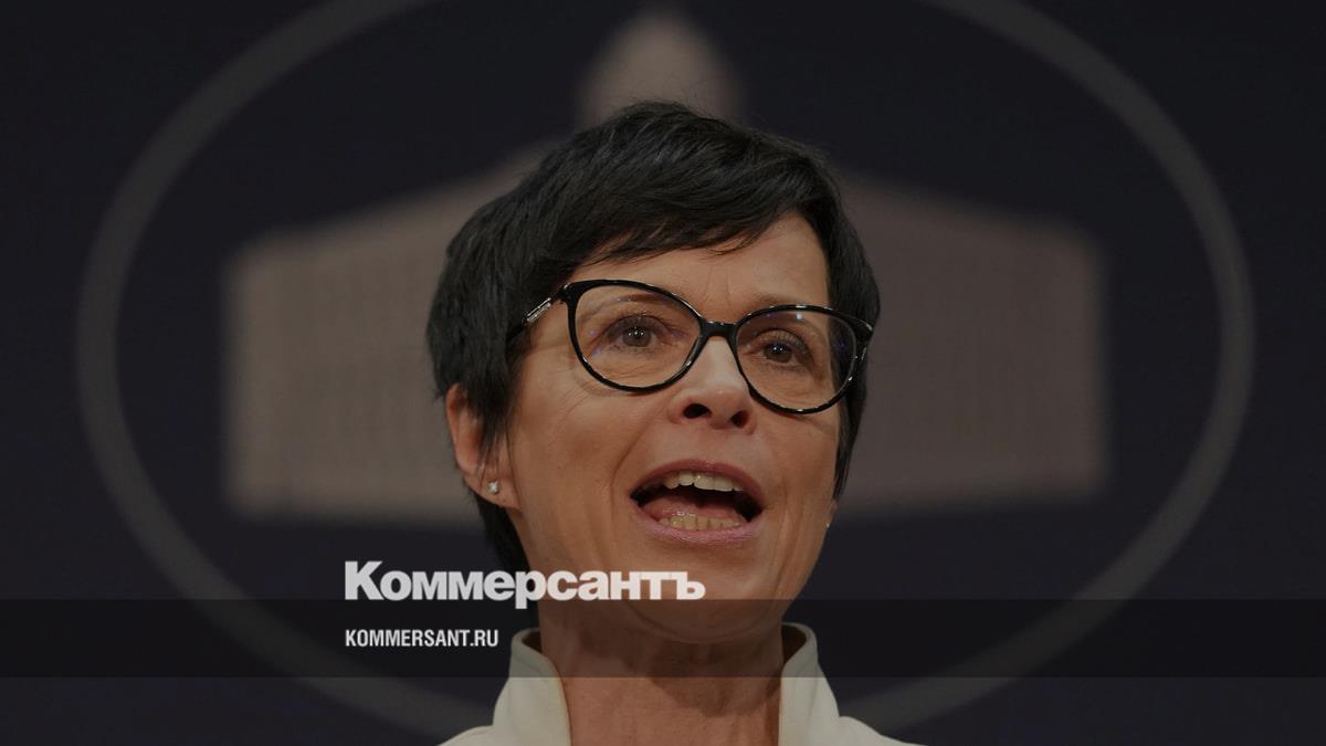 В Еврокомиссии пригрозили Вучичу последствиями за визит в Москву на 9 мая