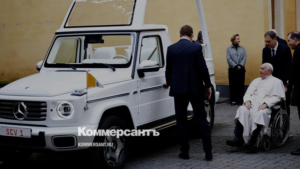 Машину папы Франциска переоборудуют в передвижной медпункт для детей Газы