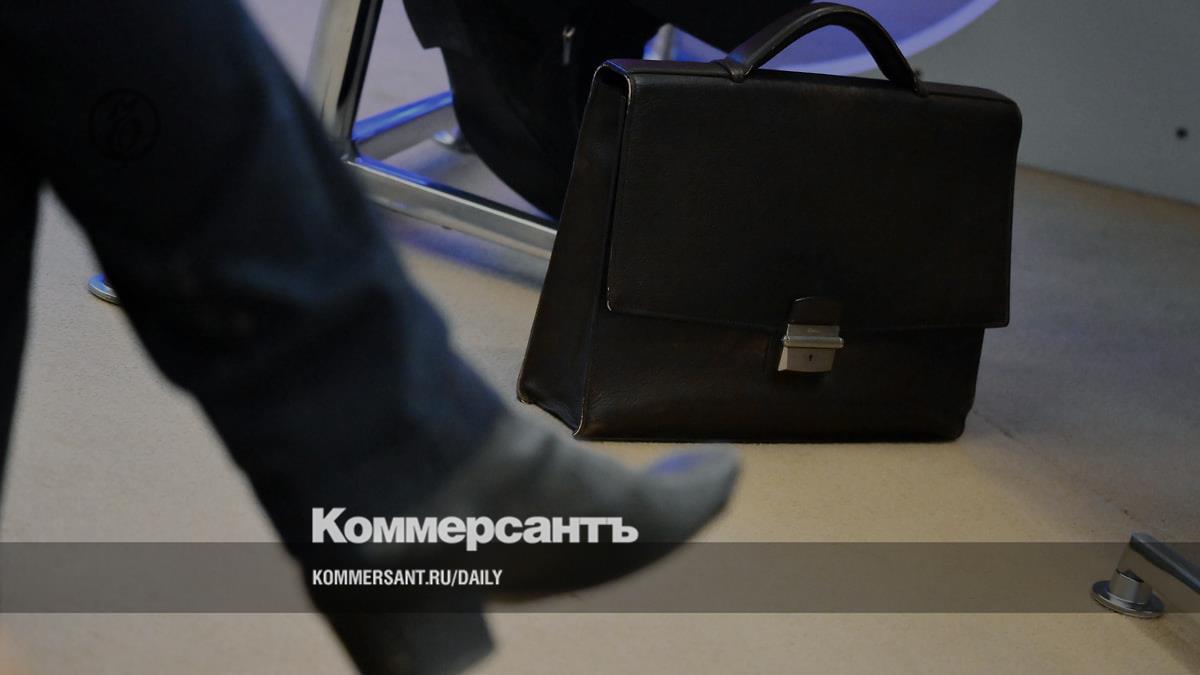 услуги компенсировали спад в промышленности