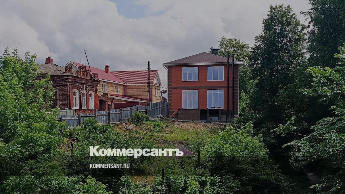 Экс-глава Заволжья изменил охранные зоны, чтобы не сносить свой коттедж