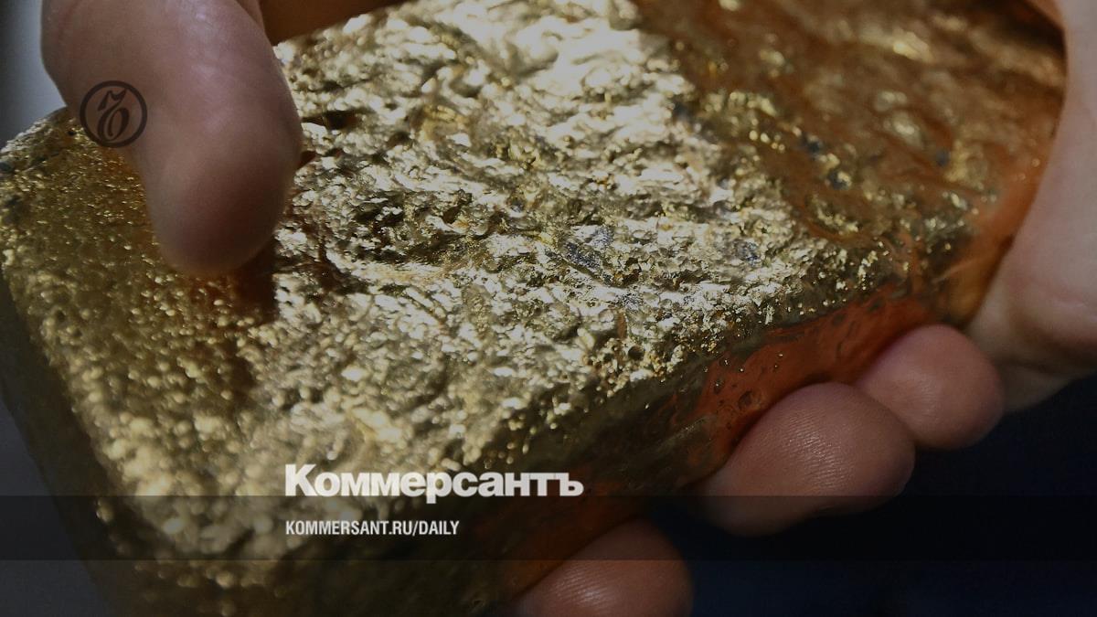 Экспорт растет на золоте и удобрениях