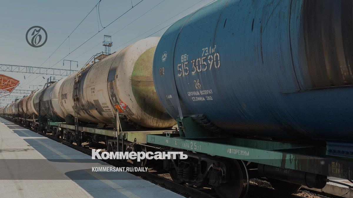 Нефтегазовые доходы бюджета РФ снизились в ноябре 2025 года