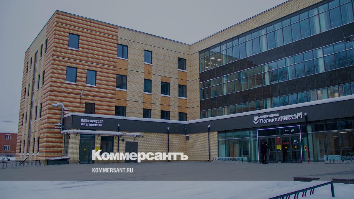 Татьяна Голикова и Михаил Мурашко открыли по ВКС поликлинику в Сарапуле